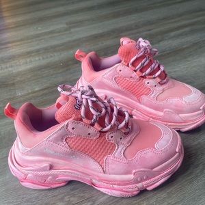 Balenciaga Triple S pink shoes - Size 39 Worn twice, with box and dust bag